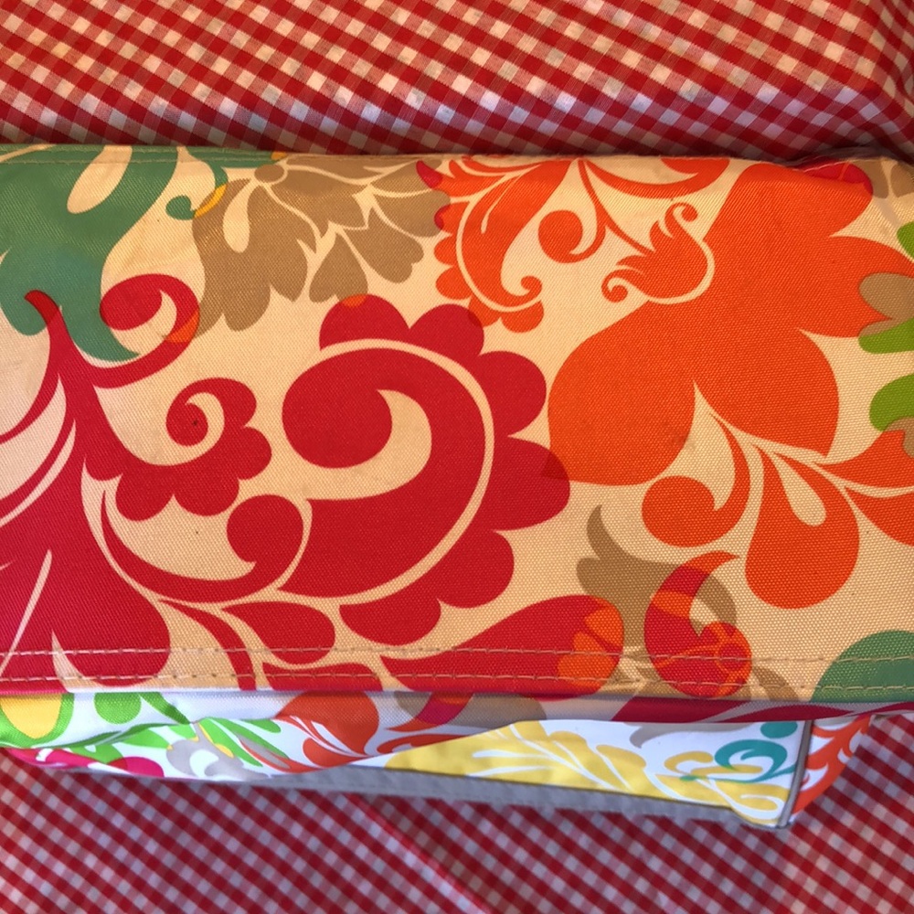 Thirty One Makeup bag - Picture 3 of 6